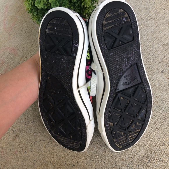 Converse | Peace Love Print Sneakers Childs Size 3 - Picture 4 of 4